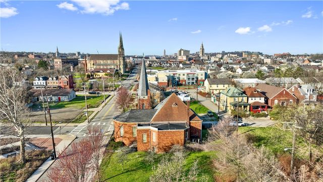 301 Larimer Ave, Lincoln Larimer, PA 15206