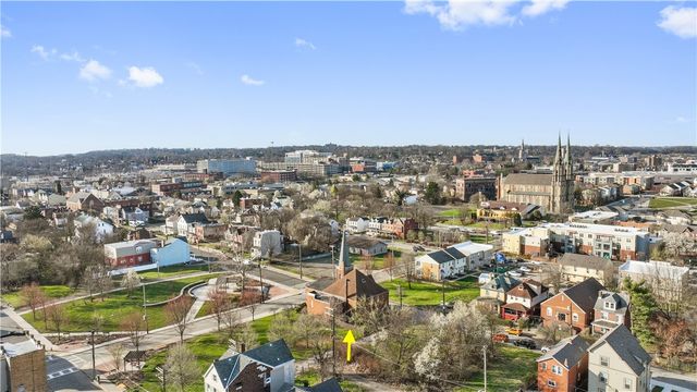 301 Larimer Ave, Lincoln Larimer, PA 15206