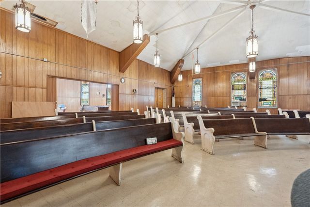 301 Larimer Ave, Lincoln Larimer, PA 15206