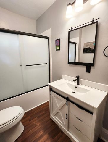 430 Bedford Rd, Stockton, CA 95204