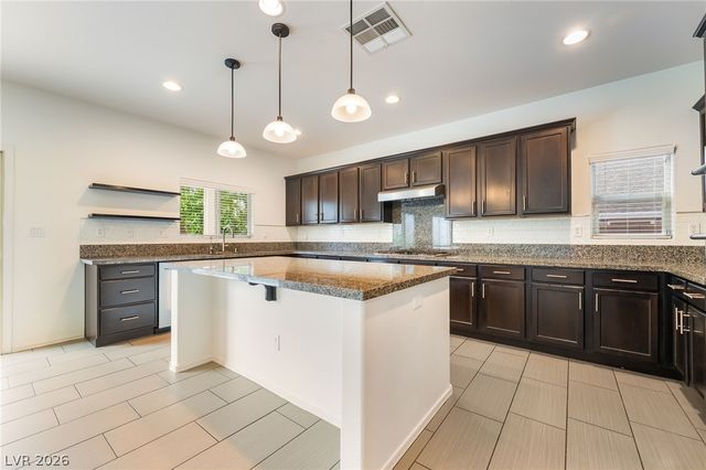 2925 Green Falls Avenue, Henderson, NV 89052