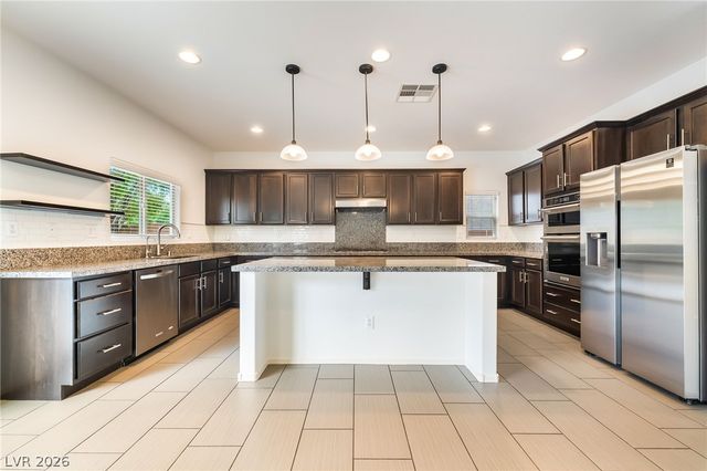 2925 Green Falls Avenue, Henderson, NV 89052