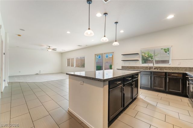 2925 Green Falls Avenue, Henderson, NV 89052