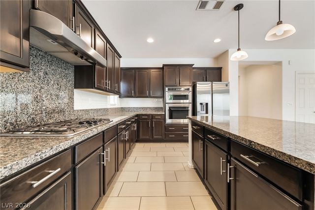 2925 Green Falls Avenue, Henderson, NV 89052