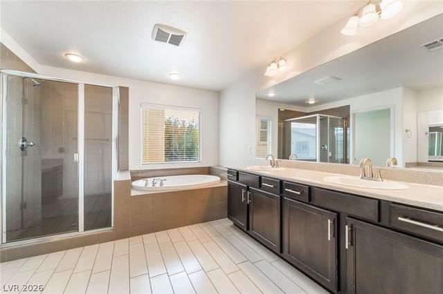 2925 Green Falls Avenue, Henderson, NV 89052