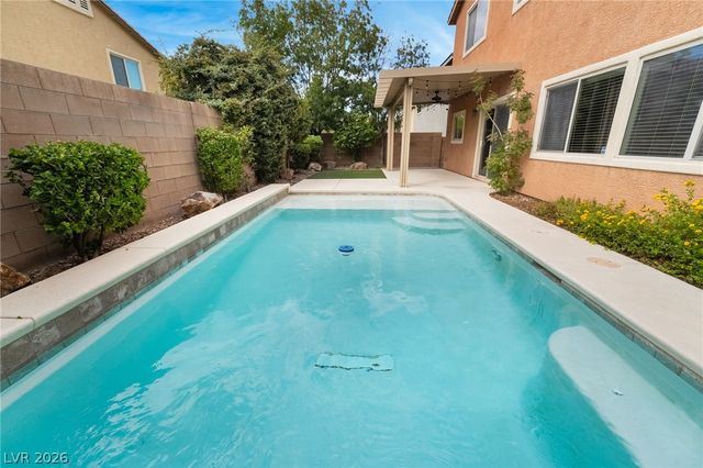 2925 Green Falls Avenue, Henderson, NV 89052