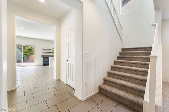 2925 Green Falls Avenue, Henderson, NV 89052