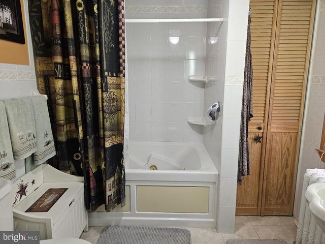 1128 W PARK AVE, Vineland, NJ 08360