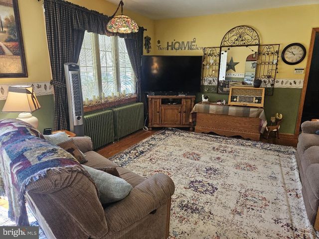 1128 W PARK AVE, Vineland, NJ 08360