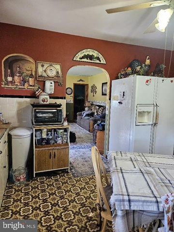 1128 W PARK AVE, Vineland, NJ 08360