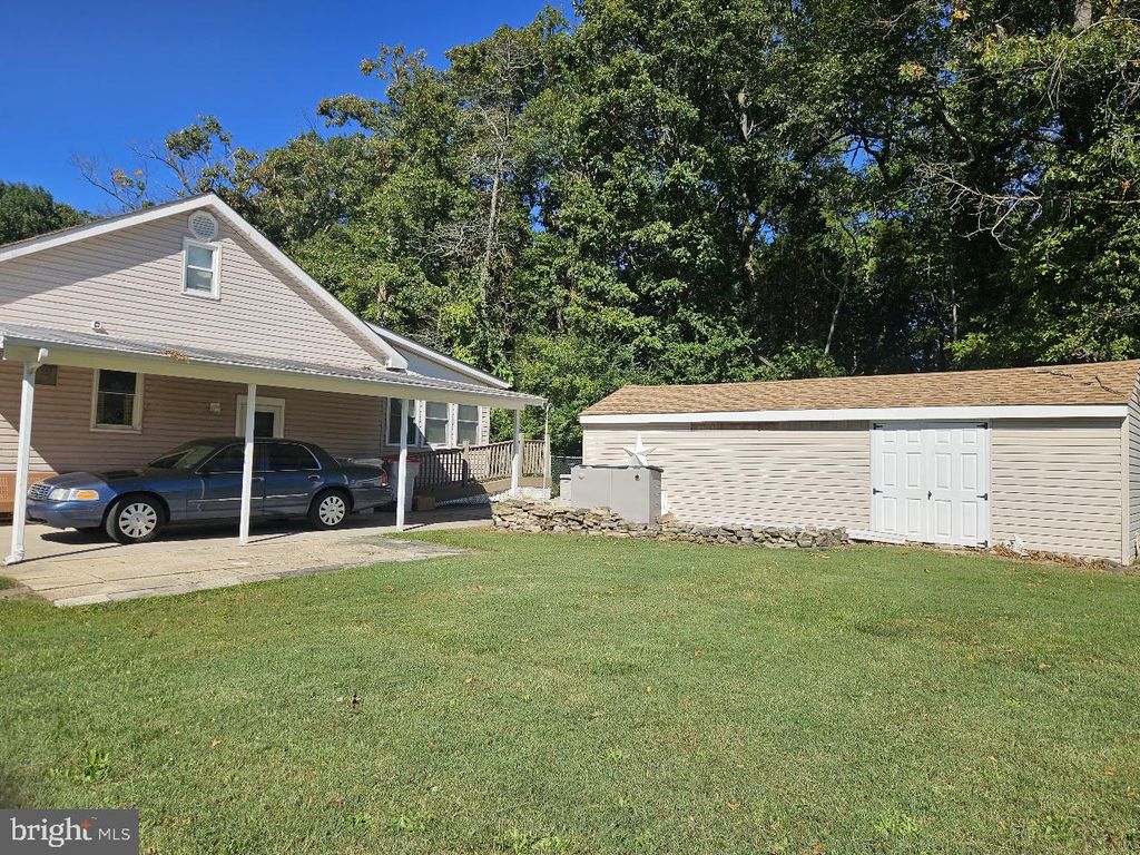 1128 W PARK AVE, VINELAND, NJ 08360 — photo 2