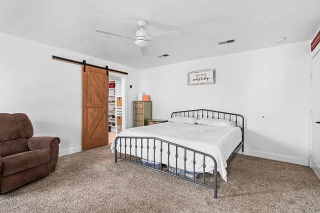 110 Hanover Lane, Panorama Village, TX 77304