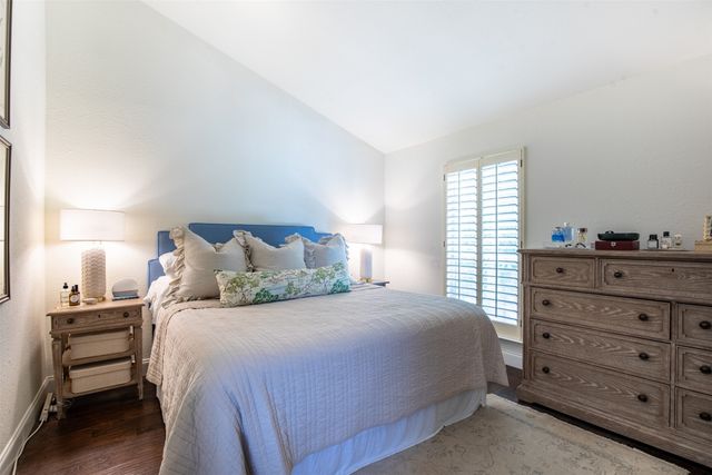 4015 Holland Avenue 106, Dallas, TX 75219