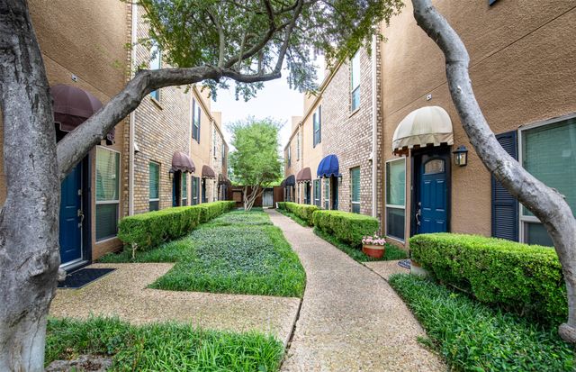 4015 Holland Avenue 106, Dallas, TX 75219