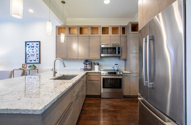 4015 Holland Avenue 106, Dallas, TX 75219