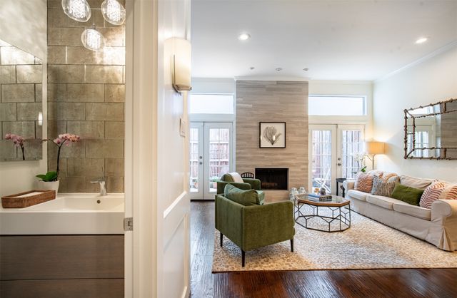 4015 Holland Avenue 106, Dallas, TX 75219