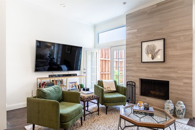 4015 Holland Avenue 106, Dallas, TX 75219