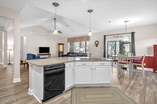 684 Marbella Court NW, Calabash, NC 28467