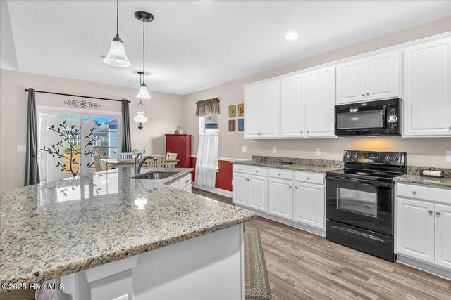 684 Marbella Court NW, Calabash, NC 28467