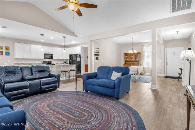 684 Marbella Court NW, Calabash, NC 28467