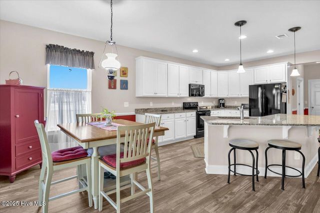 684 Marbella Court NW, Calabash, NC 28467