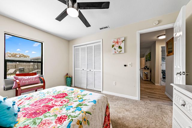 297 Harvey Avenue NE, Palm Bay, FL 32907