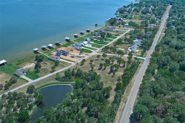 129 Legacy Boulevard, Point Blank, TX 77364