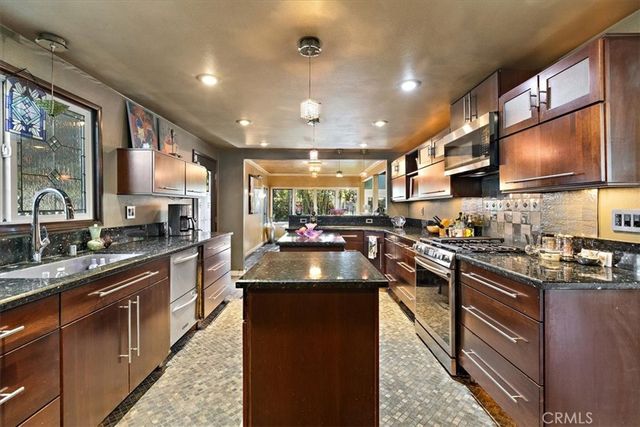12111 Nieta, Garden Grove, CA 92840