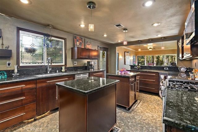 12111 Nieta, Garden Grove, CA 92840