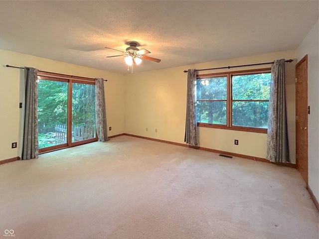 1492 Ranch Trail, Martinsville, IN 46151