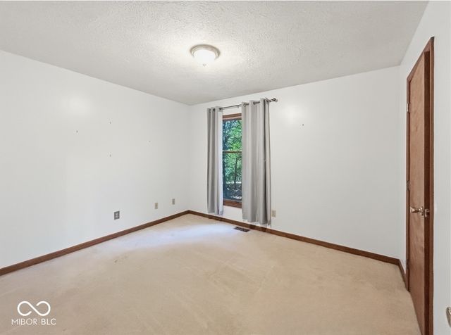 1492 Ranch Trail, Martinsville, IN 46151