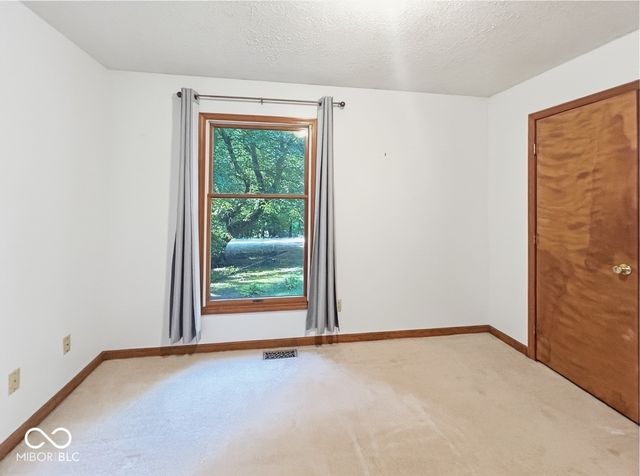 1492 Ranch Trail, Martinsville, IN 46151