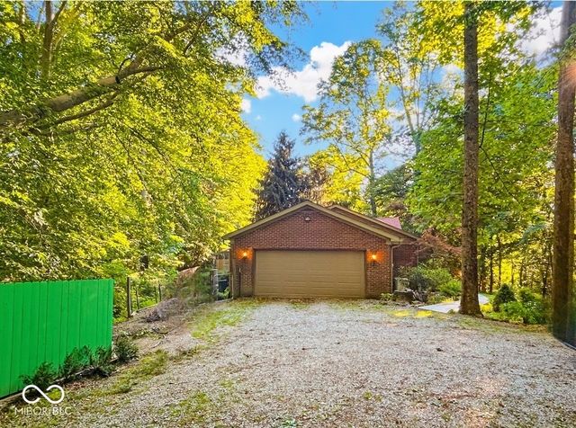 1492 Ranch Trail, Martinsville, IN 46151