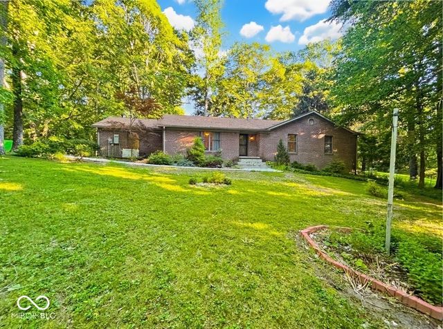 1492 Ranch Trail, Martinsville, IN 46151