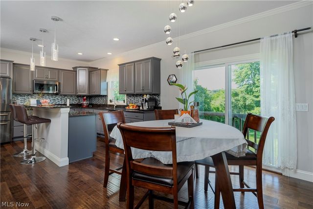8712 Blue Heron Way, Mentor, OH 44060