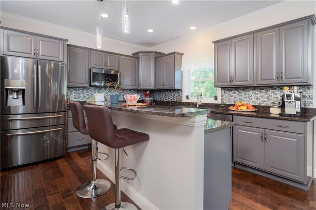 8712 Blue Heron Way, Mentor, OH 44060