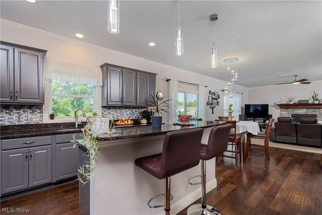 8712 Blue Heron Way, Mentor, OH 44060