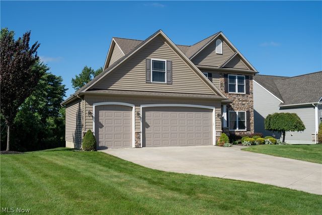8712 Blue Heron Way, Mentor, OH 44060
