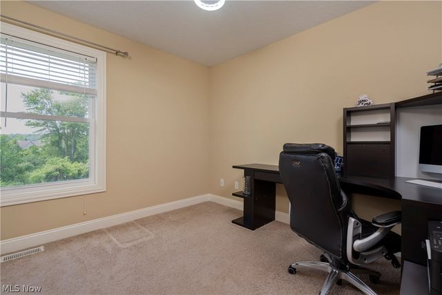 8712 Blue Heron Way, Mentor, OH 44060
