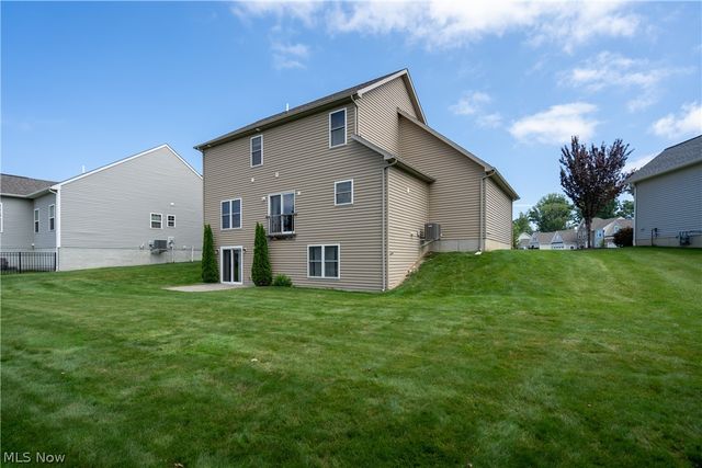 8712 Blue Heron Way, Mentor, OH 44060