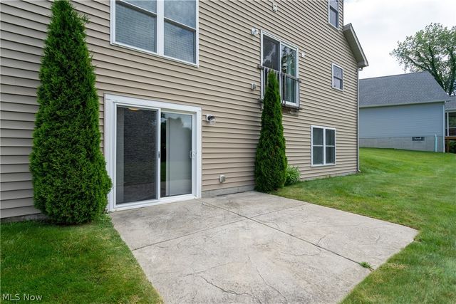 8712 Blue Heron Way, Mentor, OH 44060