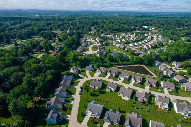 8712 Blue Heron Way, Mentor, OH 44060