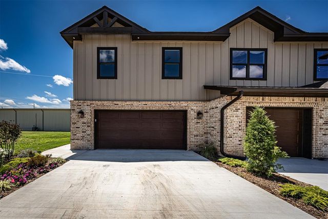 6716 NW Willow Wood Loop, Lawton, OK 73505