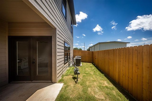 6716 NW Willow Wood Loop, Lawton, OK 73505