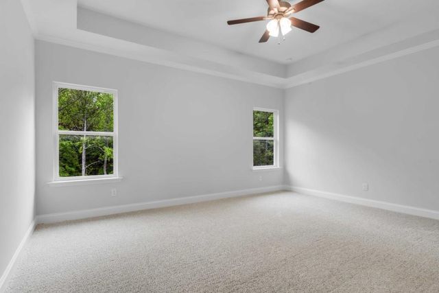 411 Red Wood Lane, Hoschton, GA 30548