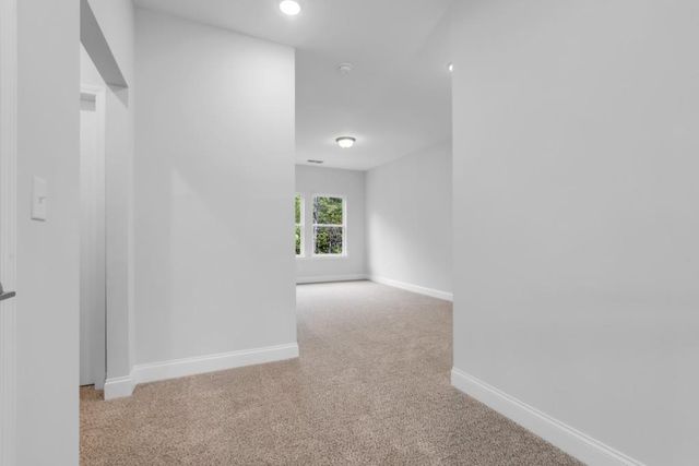 411 Red Wood Lane, Hoschton, GA 30548