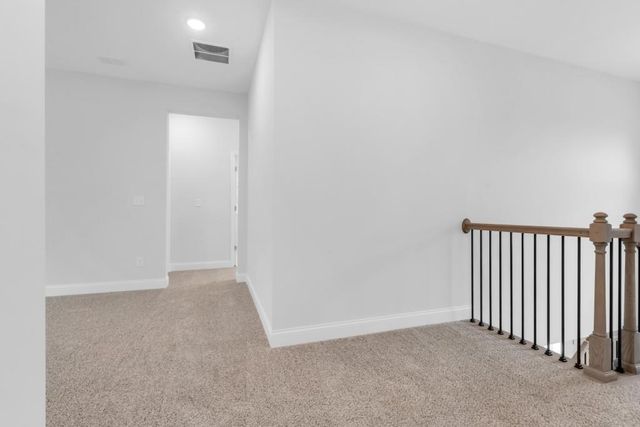 411 Red Wood Lane, Hoschton, GA 30548