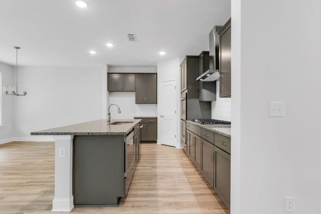 411 Red Wood Lane, Hoschton, GA 30548