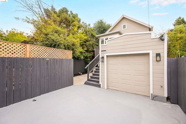 1812 Woolsey St, Berkeley, CA 94703