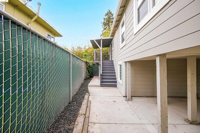 1812 Woolsey St, Berkeley, CA 94703